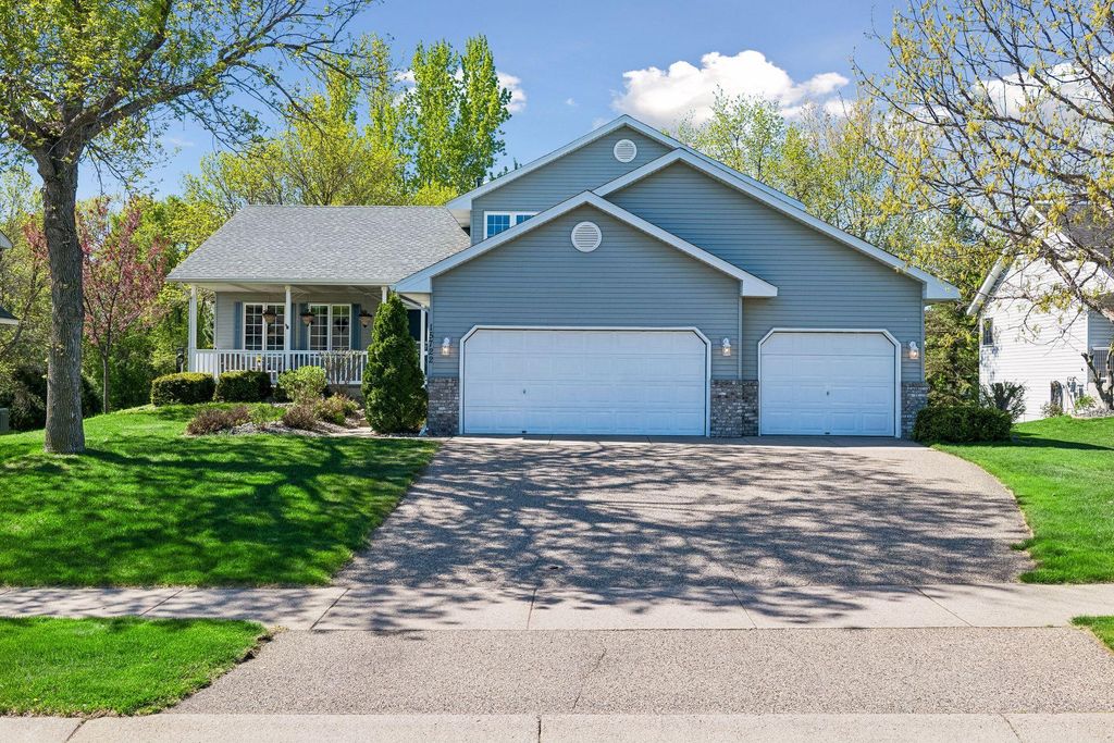 15722 Crystal Path, Rosemount, MN 55068