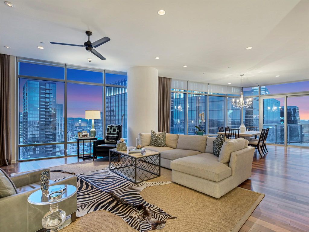 200 Congress Ave 30E, Austin, TX 78701