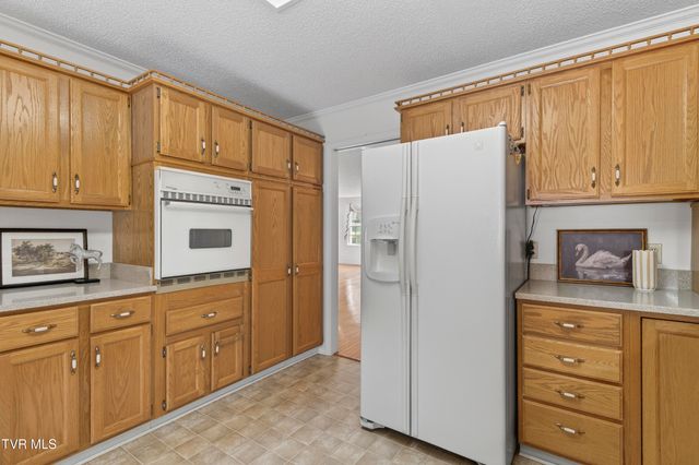 186 Keller Lane, Marion, VA 24354