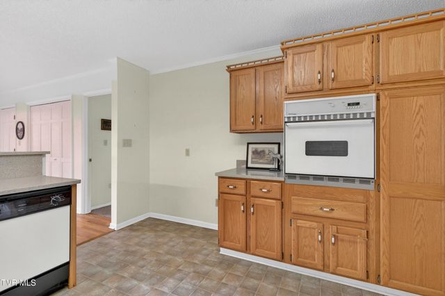 186 Keller Lane, Marion, VA 24354