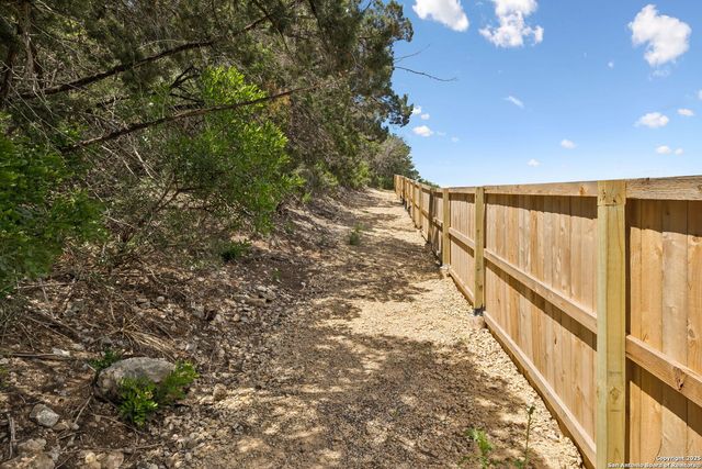 7310 Cresta Bulivar, San Antonio, TX 78256
