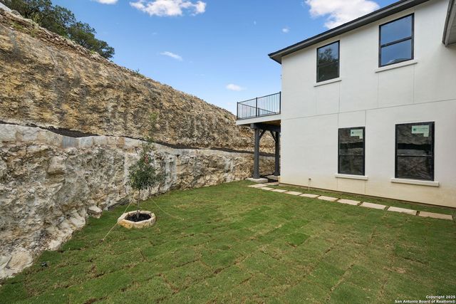 7310 Cresta Bulivar, San Antonio, TX 78256