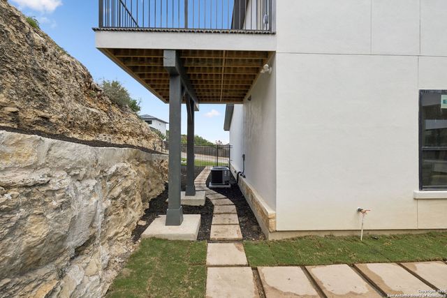 7310 Cresta Bulivar, San Antonio, TX 78256