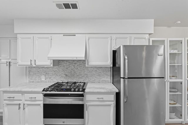 217 W 40th Avenue, San Mateo, CA 94403