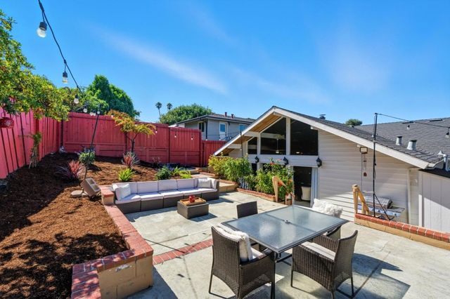 217 W 40th Avenue, San Mateo, CA 94403