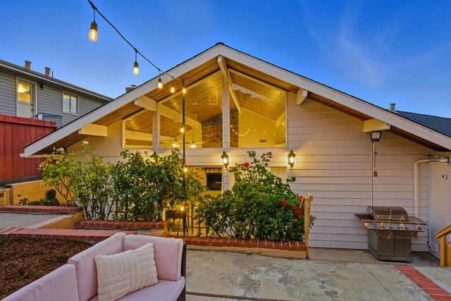 217 W 40th Avenue, San Mateo, CA 94403