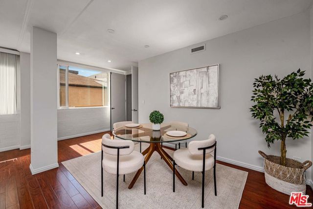 540 Kelton Avenue 105, Los Angeles, CA 90024