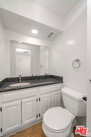 540 Kelton Avenue 105, Los Angeles, CA 90024