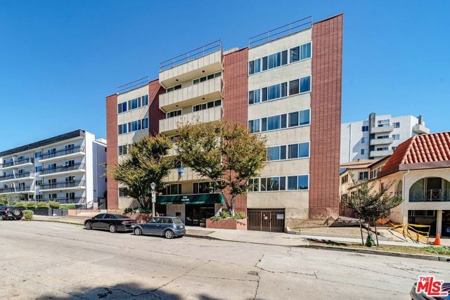 540 Kelton Avenue 105, Los Angeles, CA 90024