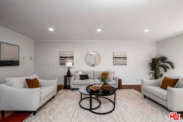 540 Kelton Avenue 105, Los Angeles, CA 90024