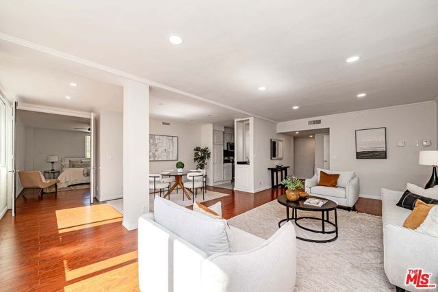540 Kelton Avenue 105, Los Angeles, CA 90024