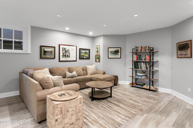 69 W River Road, Rumson, NJ 07760