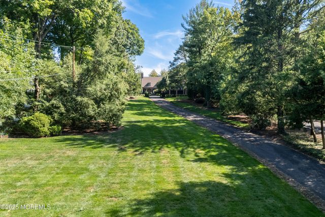 69 W River Road, Rumson, NJ 07760