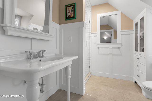 69 W River Road, Rumson, NJ 07760