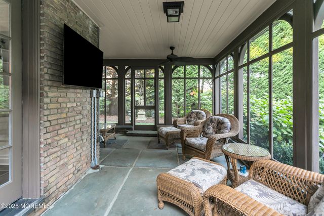 69 W River Road, Rumson, NJ 07760