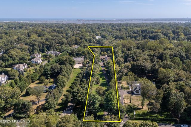 69 W River Road, Rumson, NJ 07760
