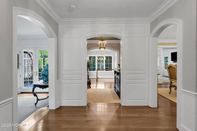 69 W River Road, Rumson, NJ 07760