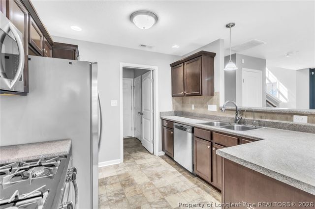 5334 Woodpecker Drive, Hope Mills, NC 28348