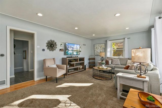 853 E 7th Street, Loveland, CO 80537