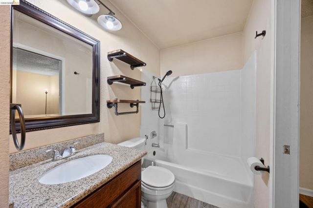 1694 Somerset Place, Antioch, CA 94509