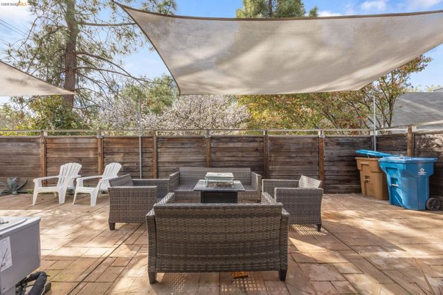 1694 Somerset Place, Antioch, CA 94509