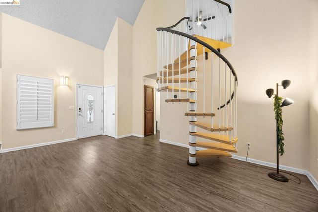 1694 Somerset Place, Antioch, CA 94509