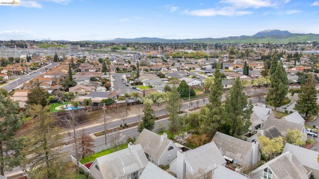 1694 Somerset Place, Antioch, CA 94509