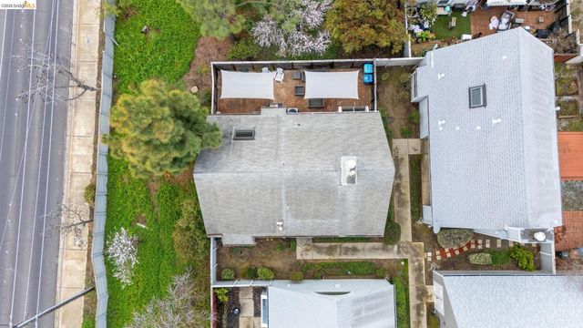 1694 Somerset Place, Antioch, CA 94509