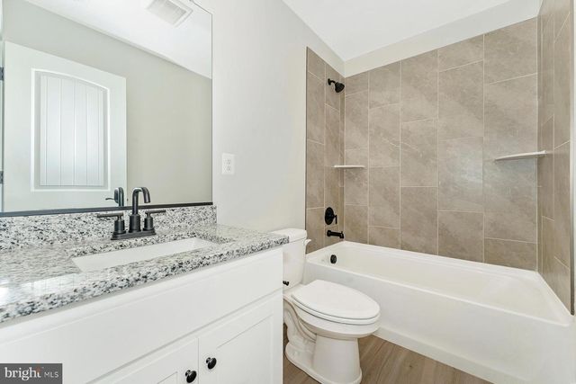 507 BARTHOLOMEW DR, Waynesboro, PA 17268