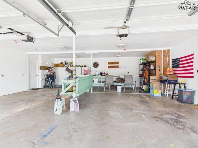 515 N WICHITA, Electra, TX 76360