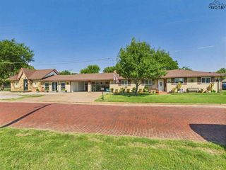 515 N WICHITA, Electra, TX 76360