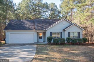 104 Park View Drive, Grantville, GA 30220