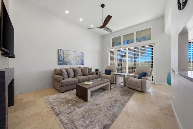 55080 Oak Tree A17, La Quinta, CA 92253