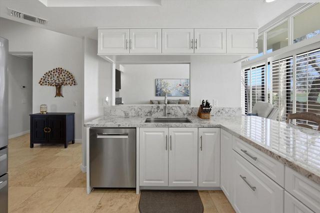 55080 Oak Tree A17, La Quinta, CA 92253