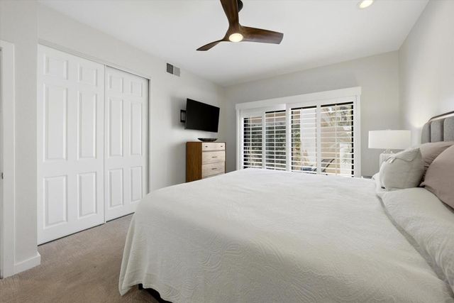 55080 Oak Tree A17, La Quinta, CA 92253