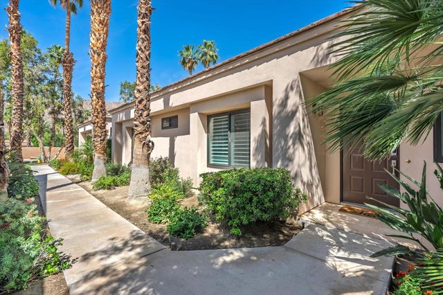 55080 Oak Tree A17, La Quinta, CA 92253
