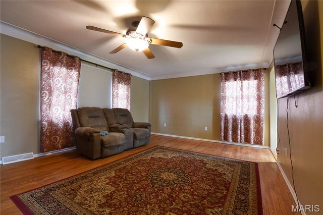 927 W Corbin Street, Bethalto, IL 62010