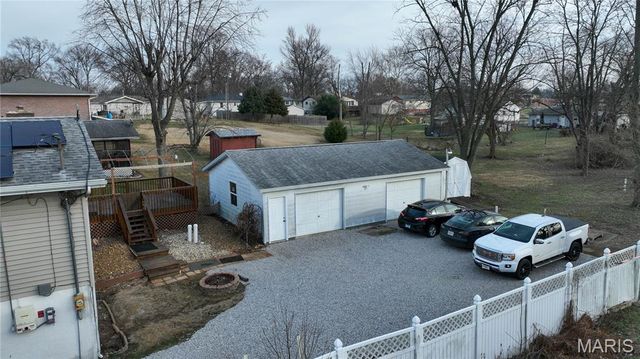 927 W Corbin Street, Bethalto, IL 62010