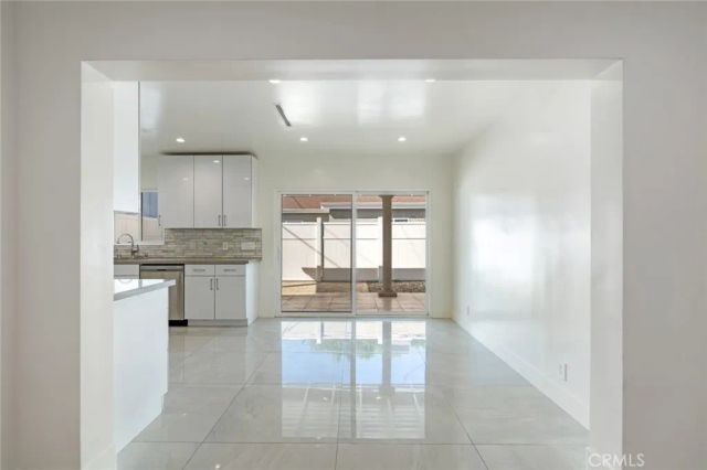 6015 Laurelgrove, North Hollywood, CA 91606