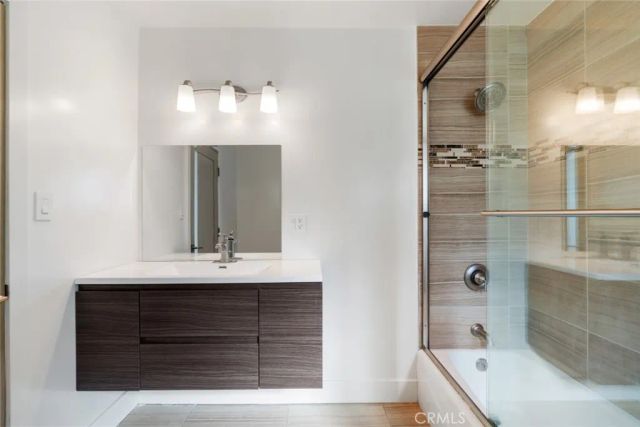 6015 Laurelgrove, North Hollywood, CA 91606