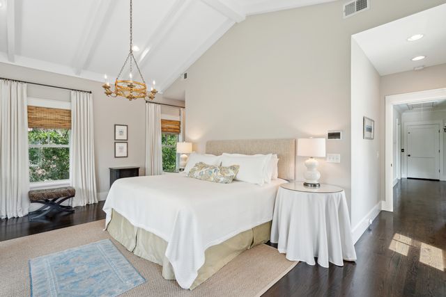 31 Seagrass Lane, Isle Of Palms, SC 29451