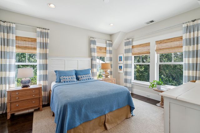 31 Seagrass Lane, Isle Of Palms, SC 29451