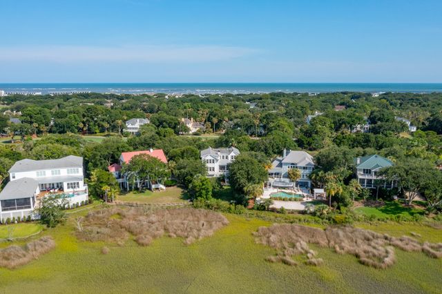 31 Seagrass Lane, Isle Of Palms, SC 29451