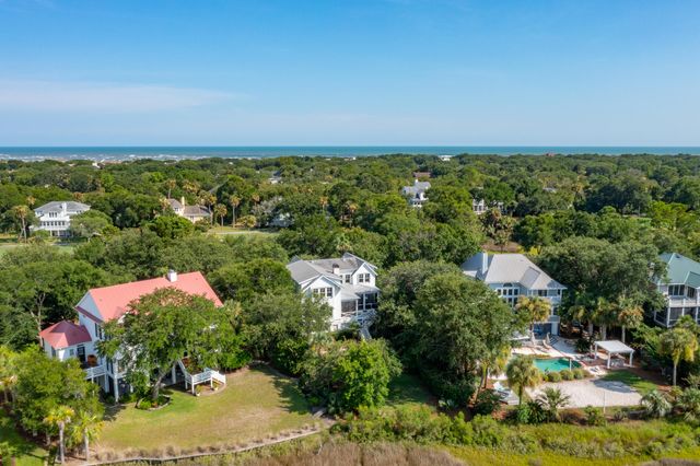 31 Seagrass Lane, Isle Of Palms, SC 29451