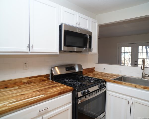 6531 Buena Vista, San Antonio, TX 78237