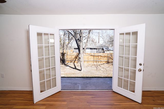 6531 Buena Vista, San Antonio, TX 78237