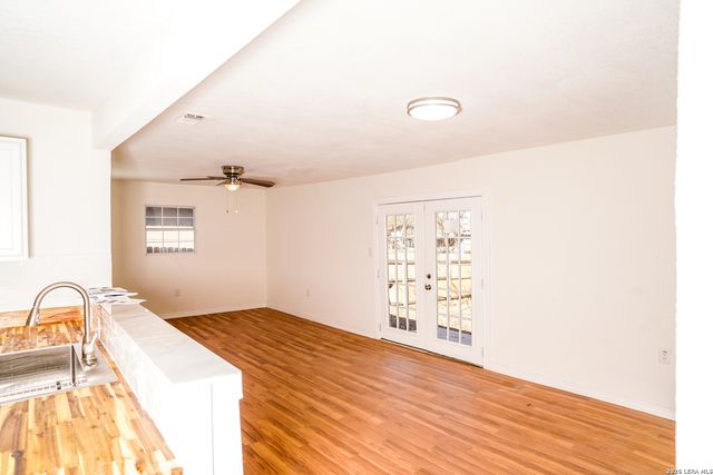 6531 Buena Vista, San Antonio, TX 78237