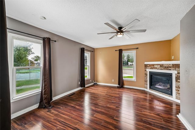 900 Central Avenue, Marion, IA 52302