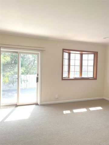 307 Magnolia Boulevard Upper, Long Beach, NY 11561