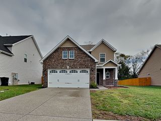 1372 Wentworth Dr, Gallatin, TN 37066